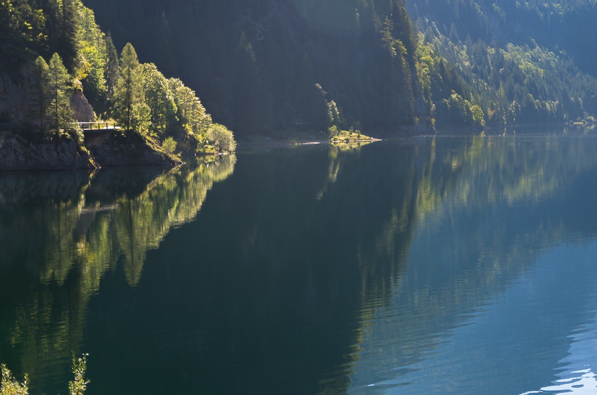 奥地利戈绍湖晨光