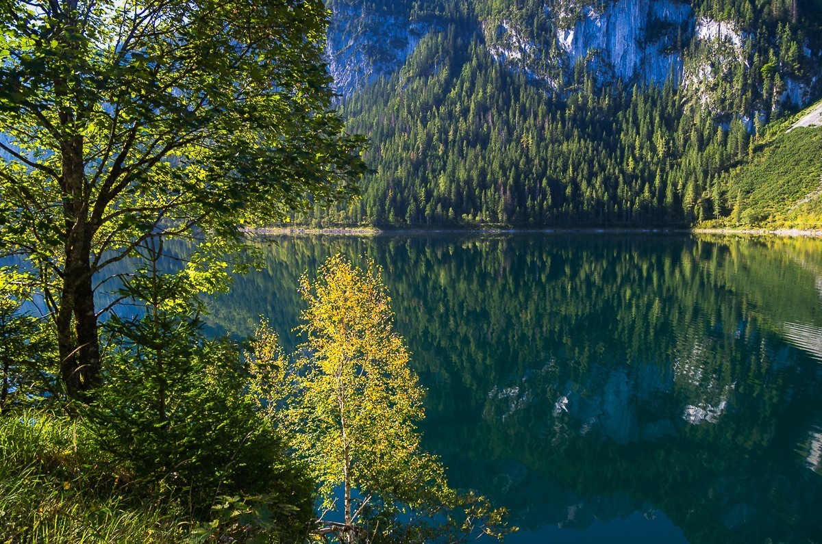 奥地利戈绍湖晨光