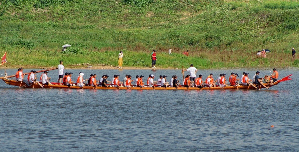 端午节划龙舟……祝大家节日安康！！！