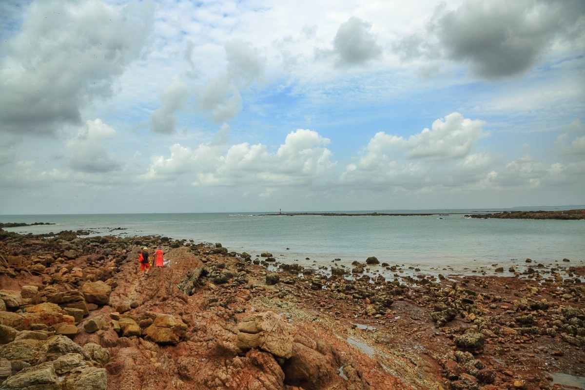 怪石滩风景（广西防城港）