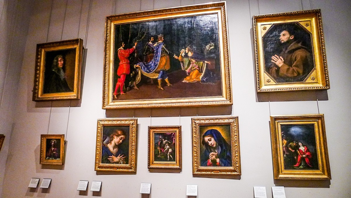 “卢浮宫”简影