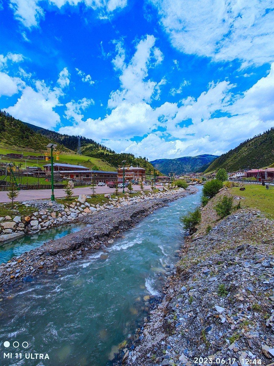 上海～成都～拉萨骑游随拍（74）向川藏公路十八军英雄致敬！