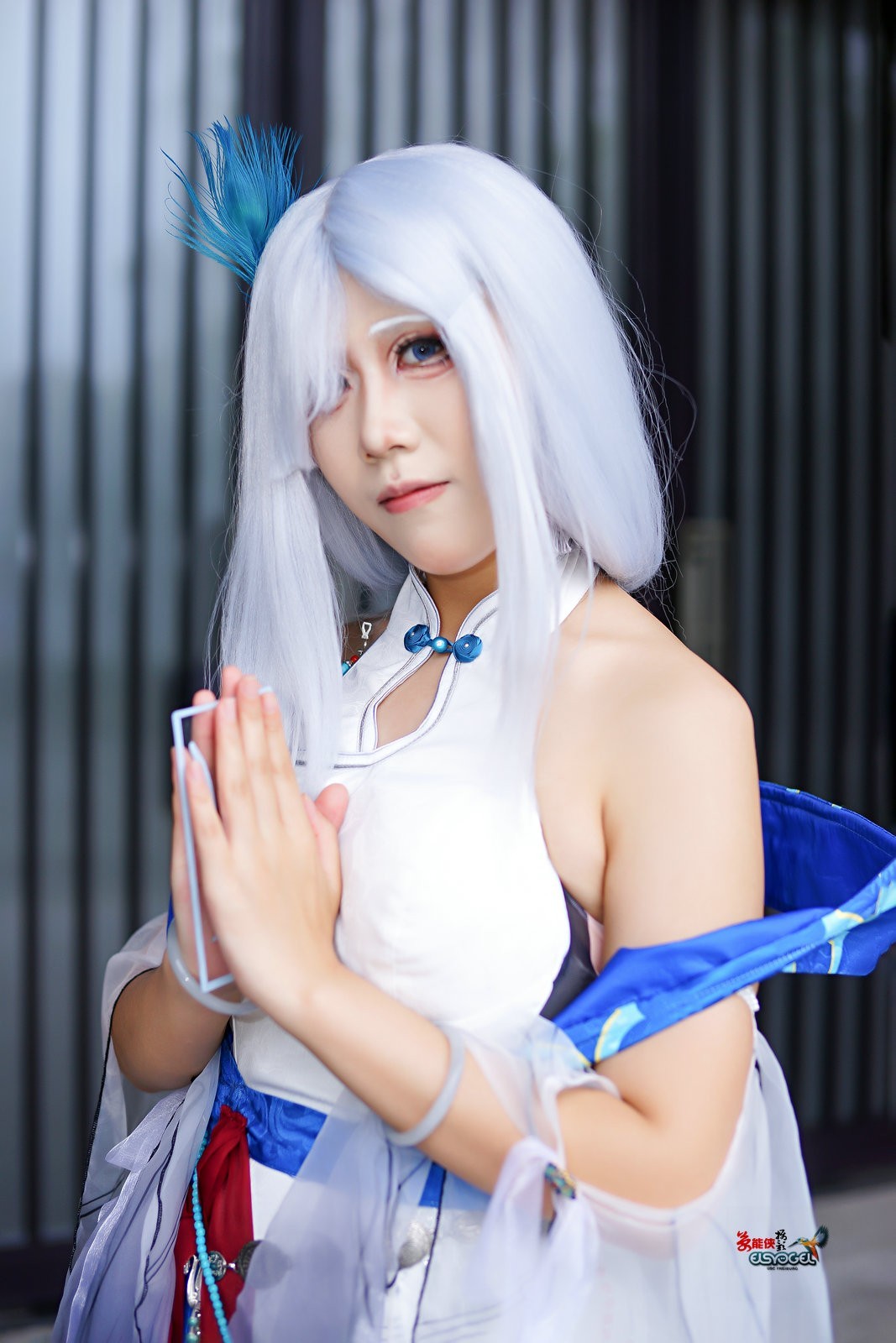 【二元次白发妖女】---霖霖