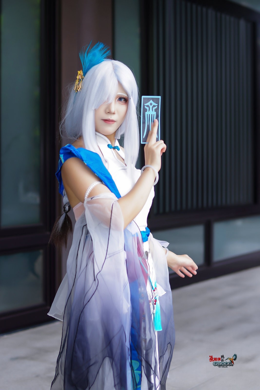 【二元次白发妖女】---霖霖