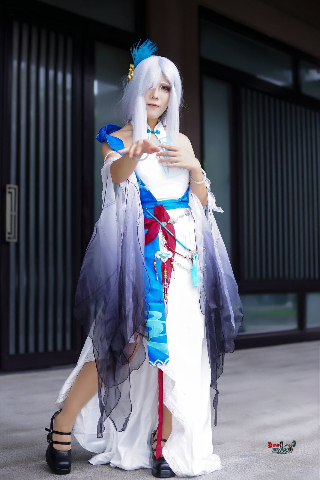 【二元次白发妖女】---霖霖