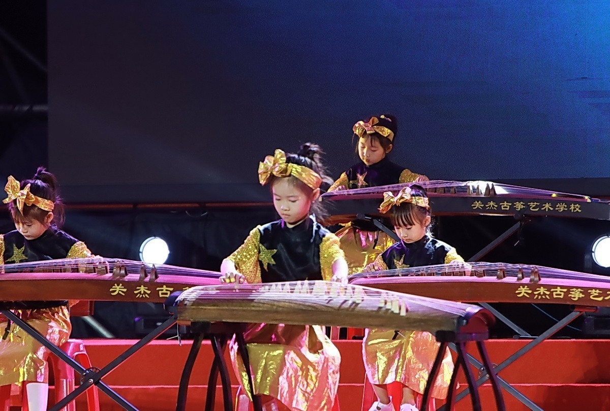 印象大连——2022高新区职工消夏文化晚会之古筝专场