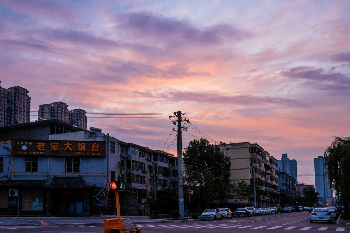 陕西渭南早霞万丈等欣欣向荣