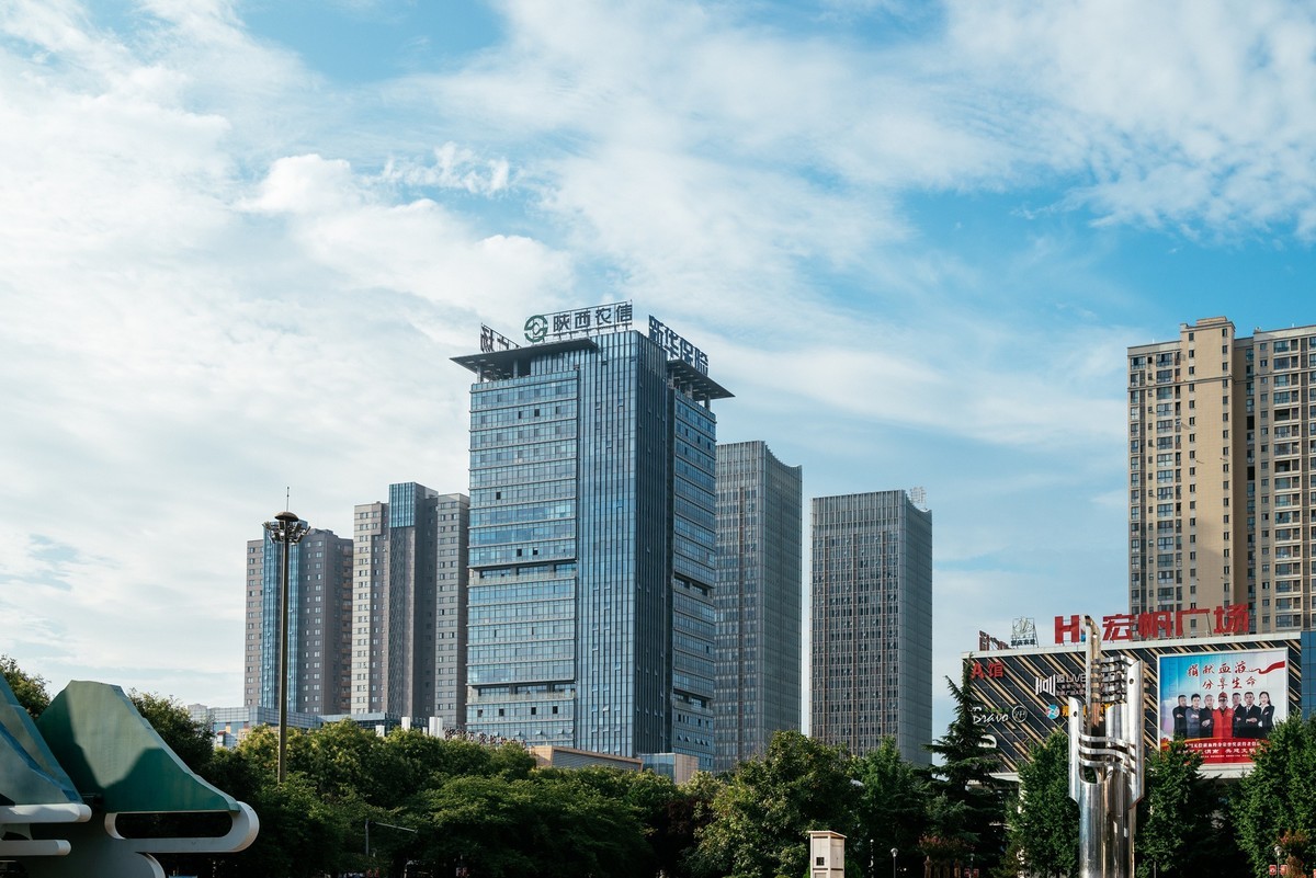 陕西渭南早霞万丈等欣欣向荣