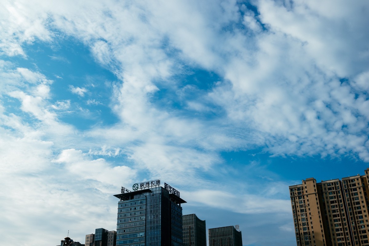 陕西渭南早霞万丈等欣欣向荣