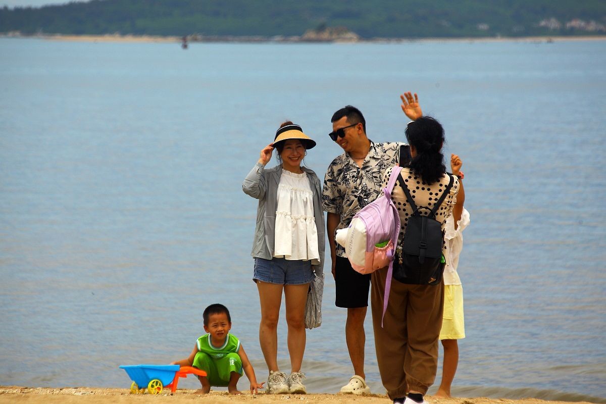 厦门沙滩——对面便是金门岛  （二）