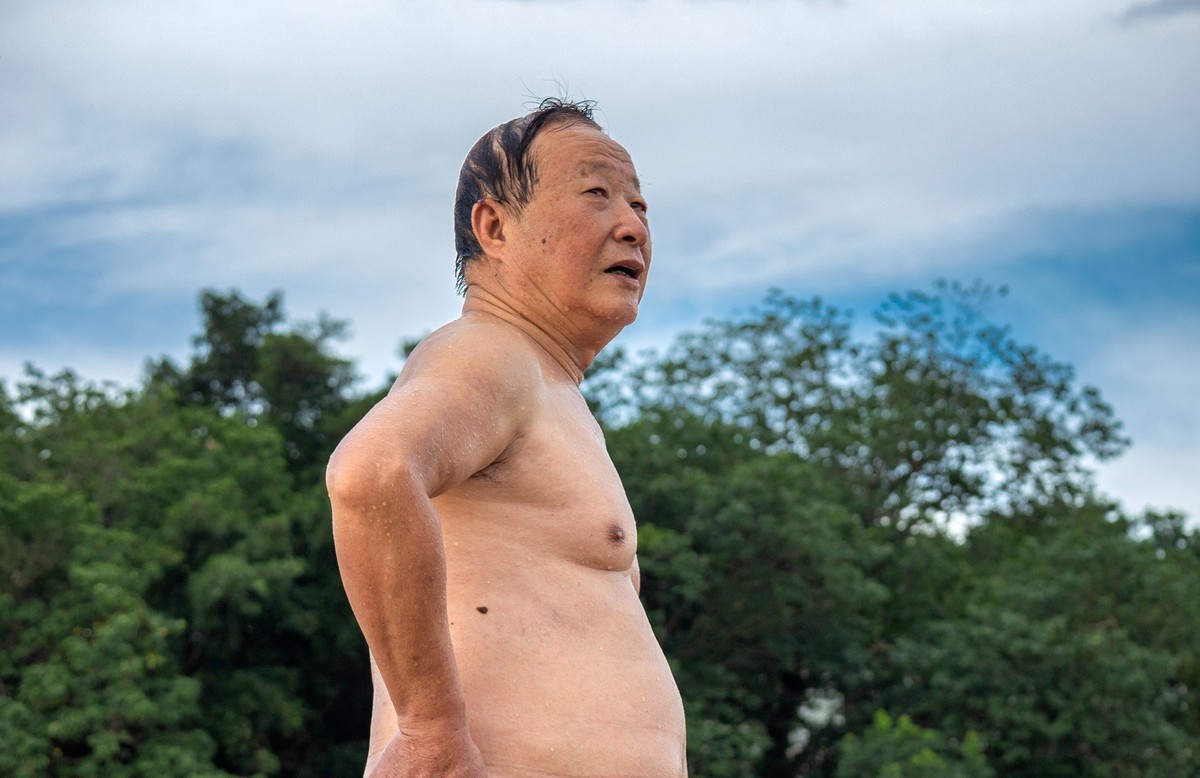 古浮桥人物抓怕