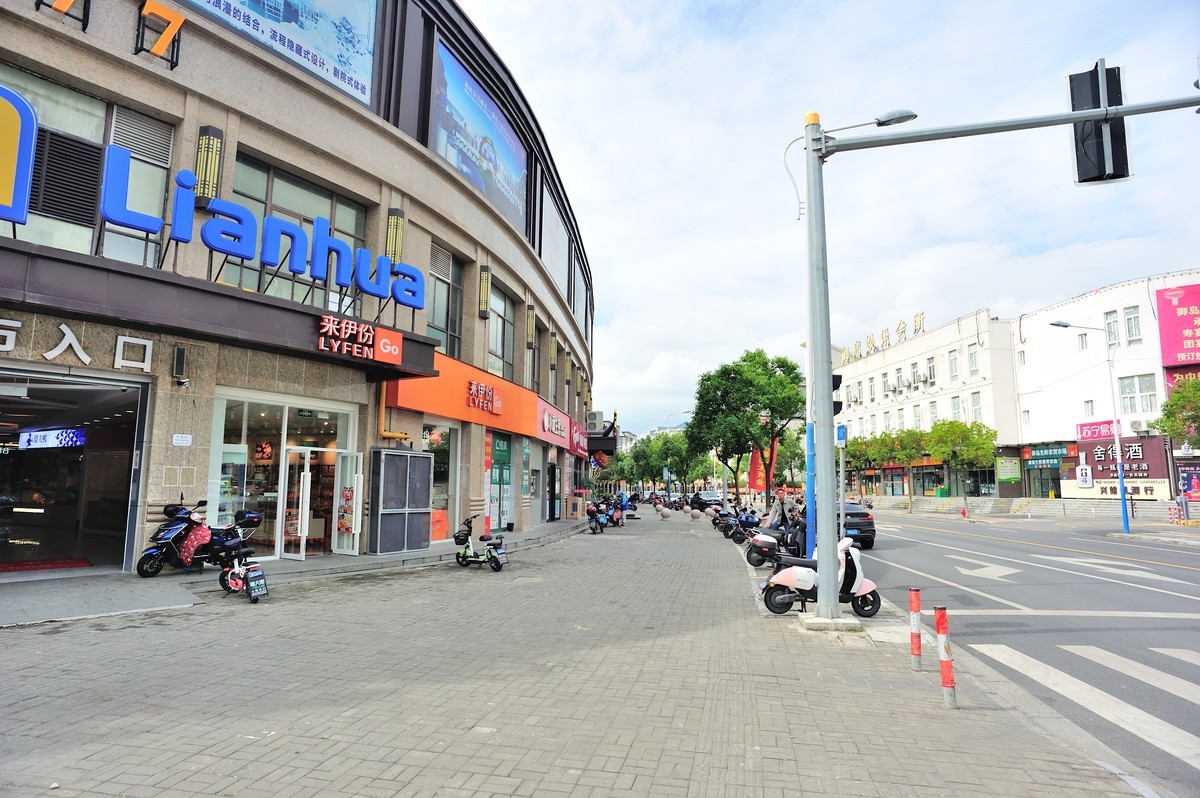 2023年国庆过后小区随拍