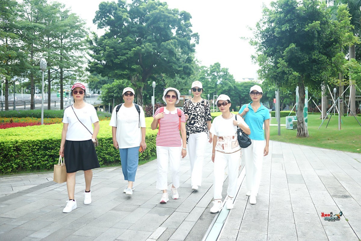 【华夏印象·六大美女】---自在、蝴蝶、巧琴、钟钟、玲玲、tracy