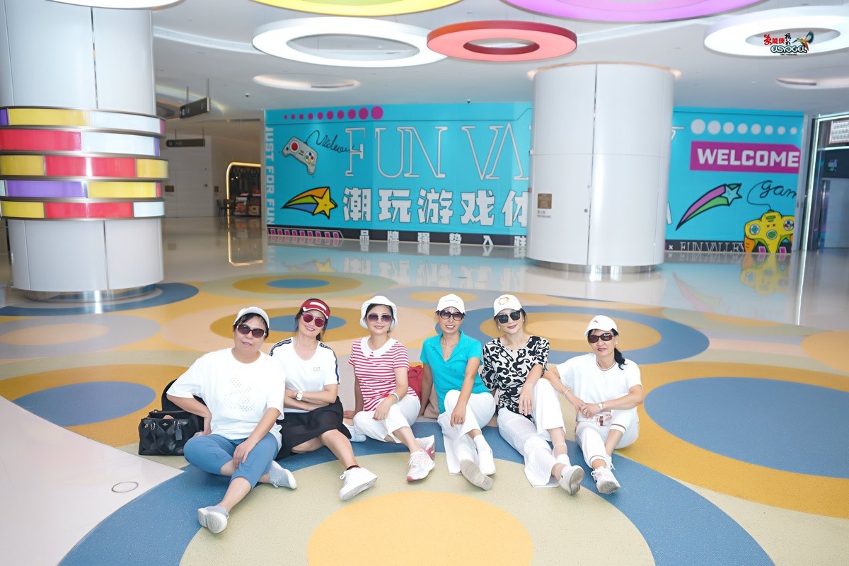 【华夏印象·六大美女】---自在、蝴蝶、巧琴、钟钟、玲玲、tracy