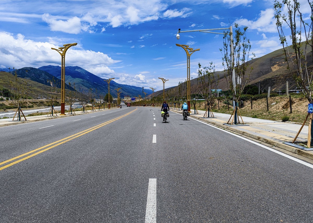 上海～成都～拉萨骑游随拍（60）诗意草原人文龙灯（下）