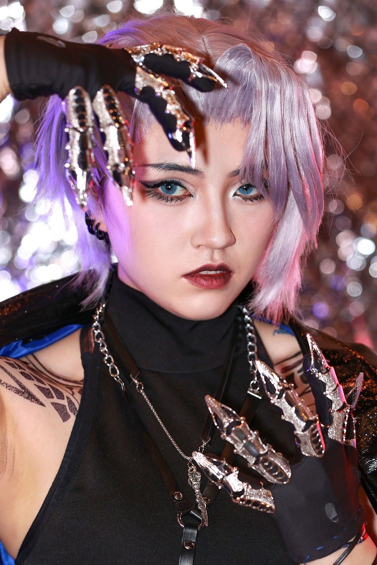 酷酷的赛博朋克风女生