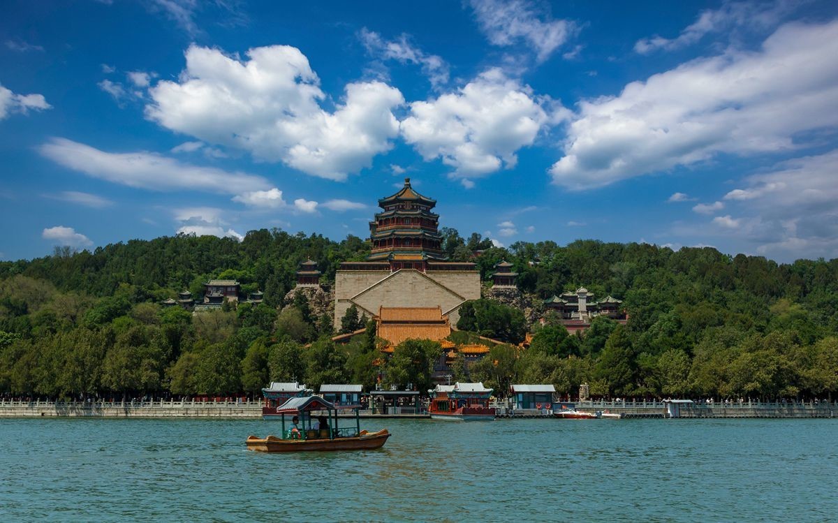 颐和拾梦：一湖烟水浸前朝