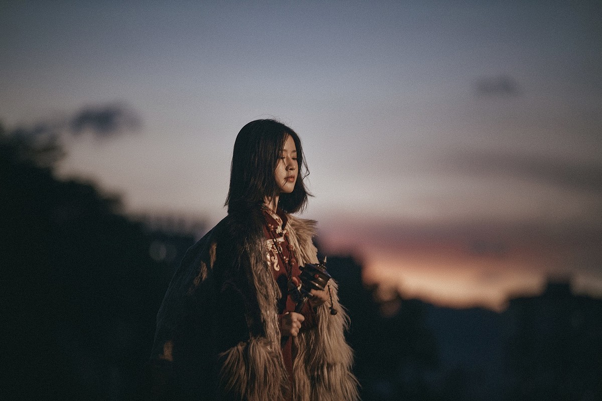 民族风写真-古田映画：想一个人去旅行，想说走就走不用顾及太多