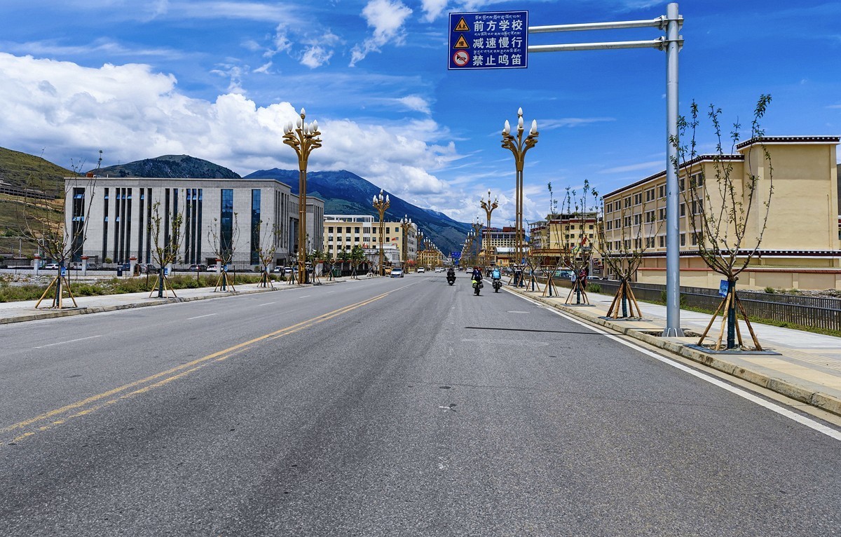 上海～成都～拉萨骑游随拍（60）诗意草原人文龙灯（下）