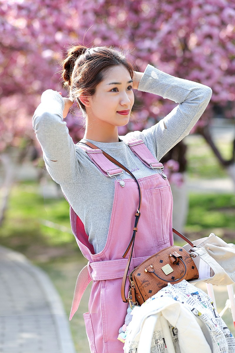 邻家小姐姐果果