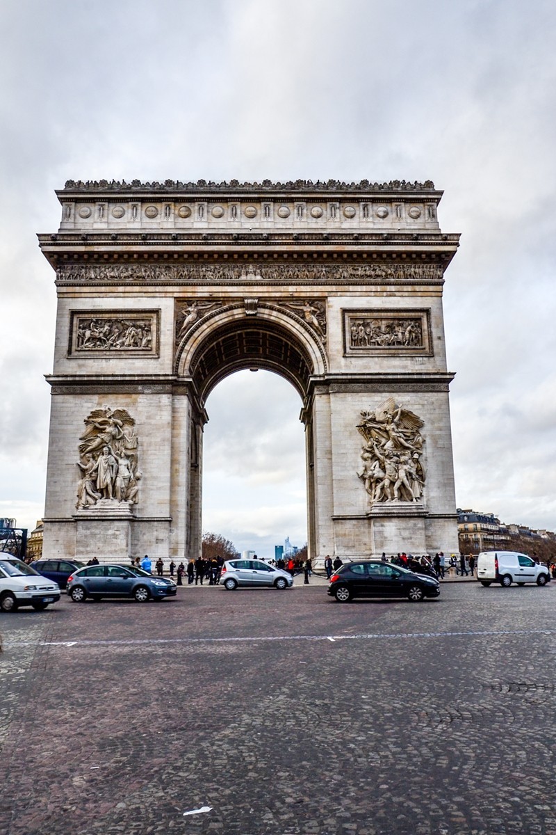 特写"凯旋门"(巴黎)