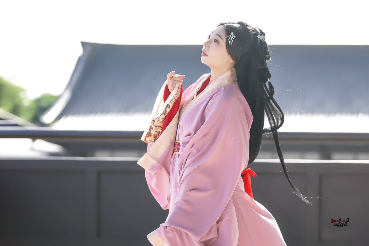 【美人依旧】---兔子