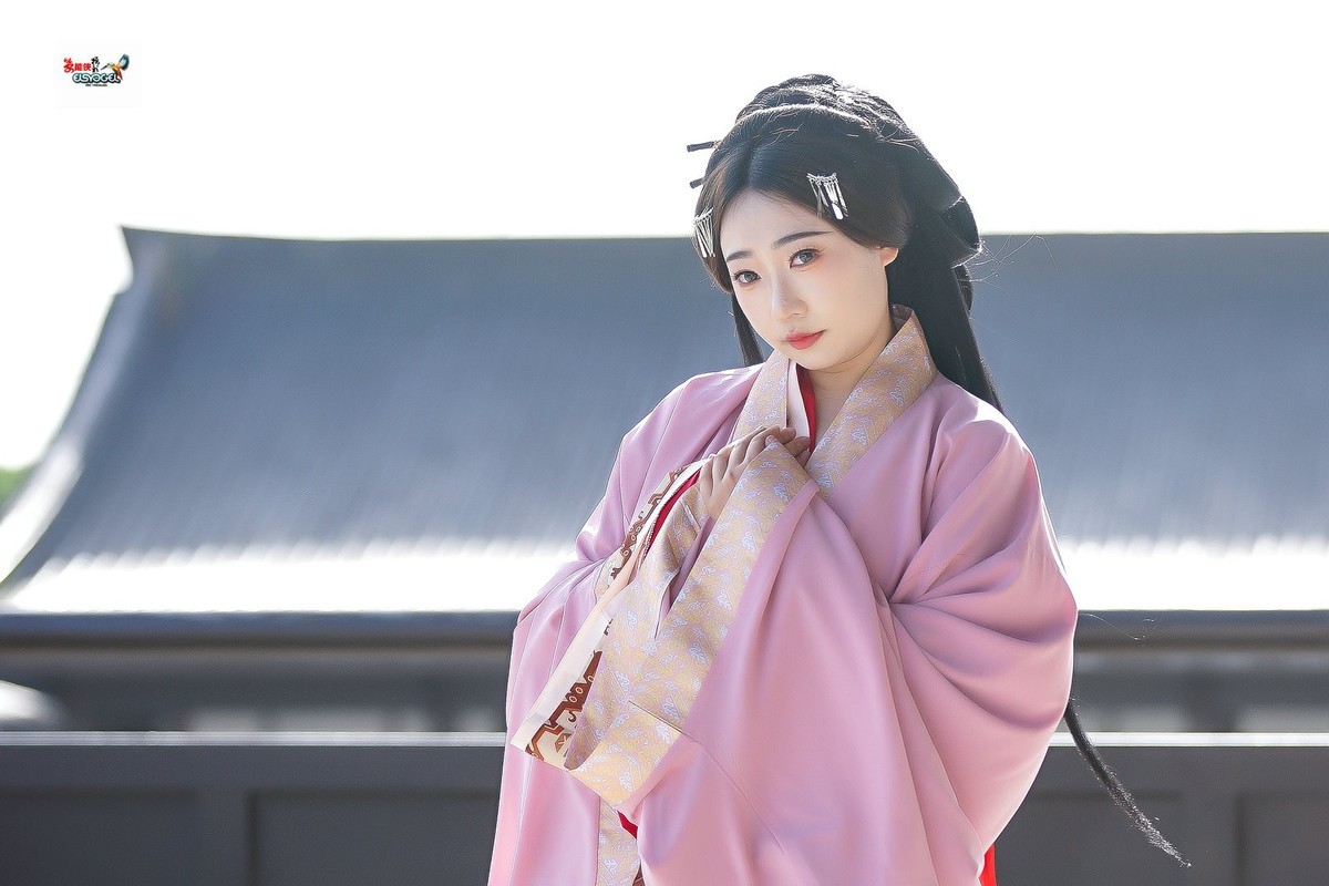 【美人依旧】---兔子