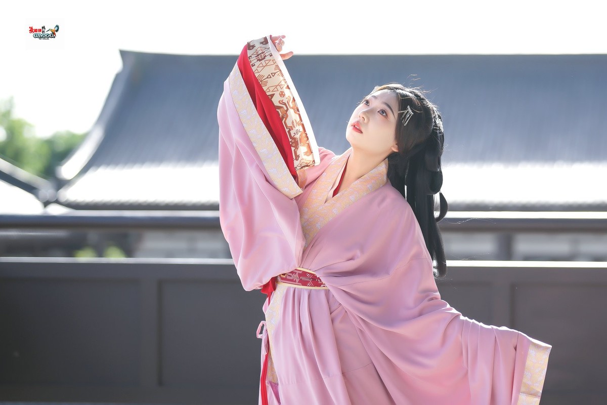 【美人依旧】---兔子