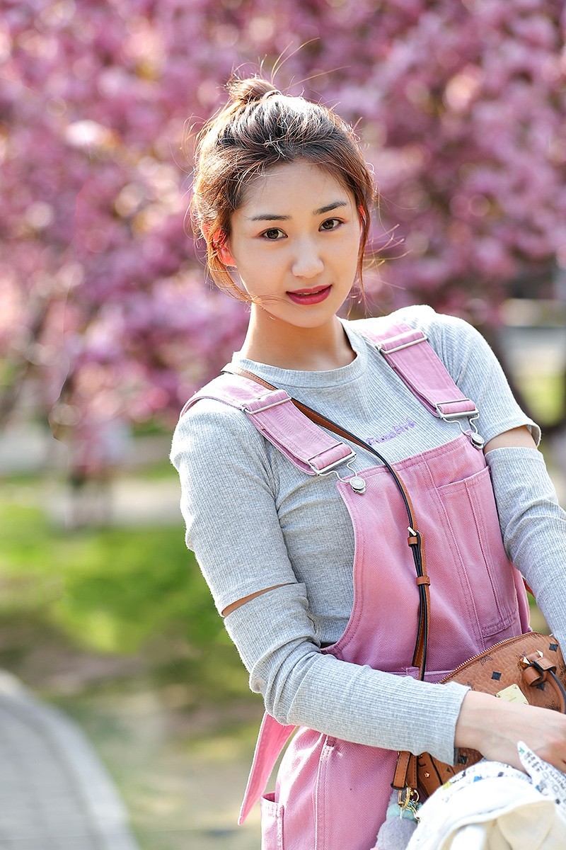 邻家小姐姐果果