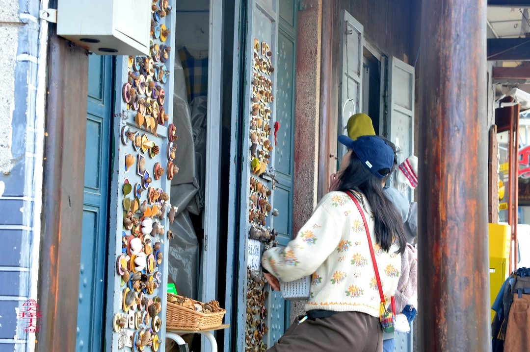 云南大理三月街  周鸣天