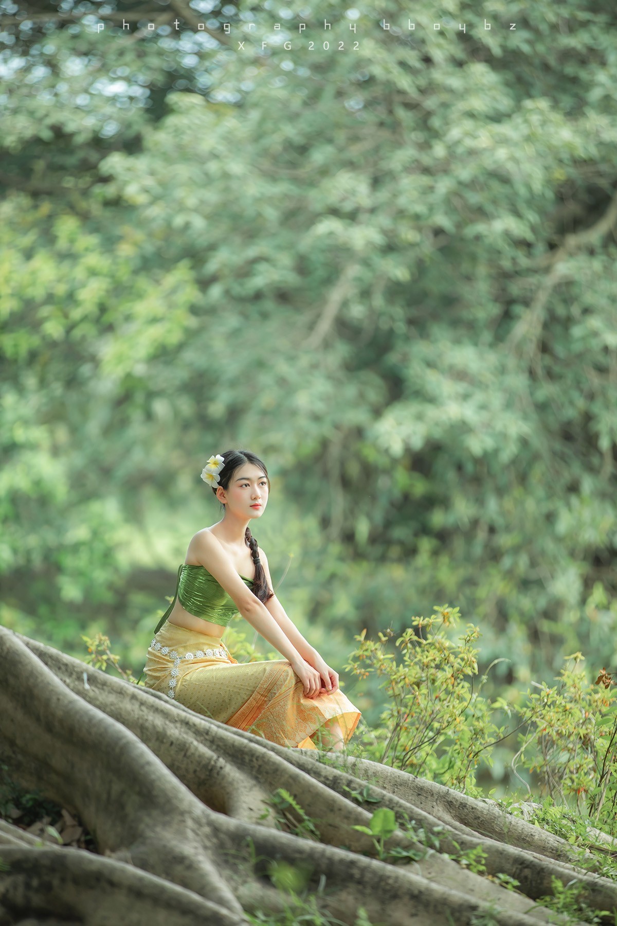 《妻子4》吉娜傣族服饰造型曝光，粉色筒裙身形姣好|吉娜|妻子4|傣族_新浪新闻