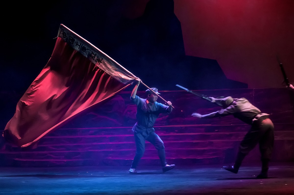 舞台摄影：现代川剧《红漫巴山》