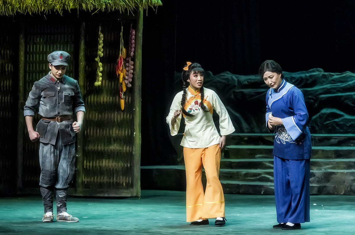 舞台摄影：现代川剧《红漫巴山》