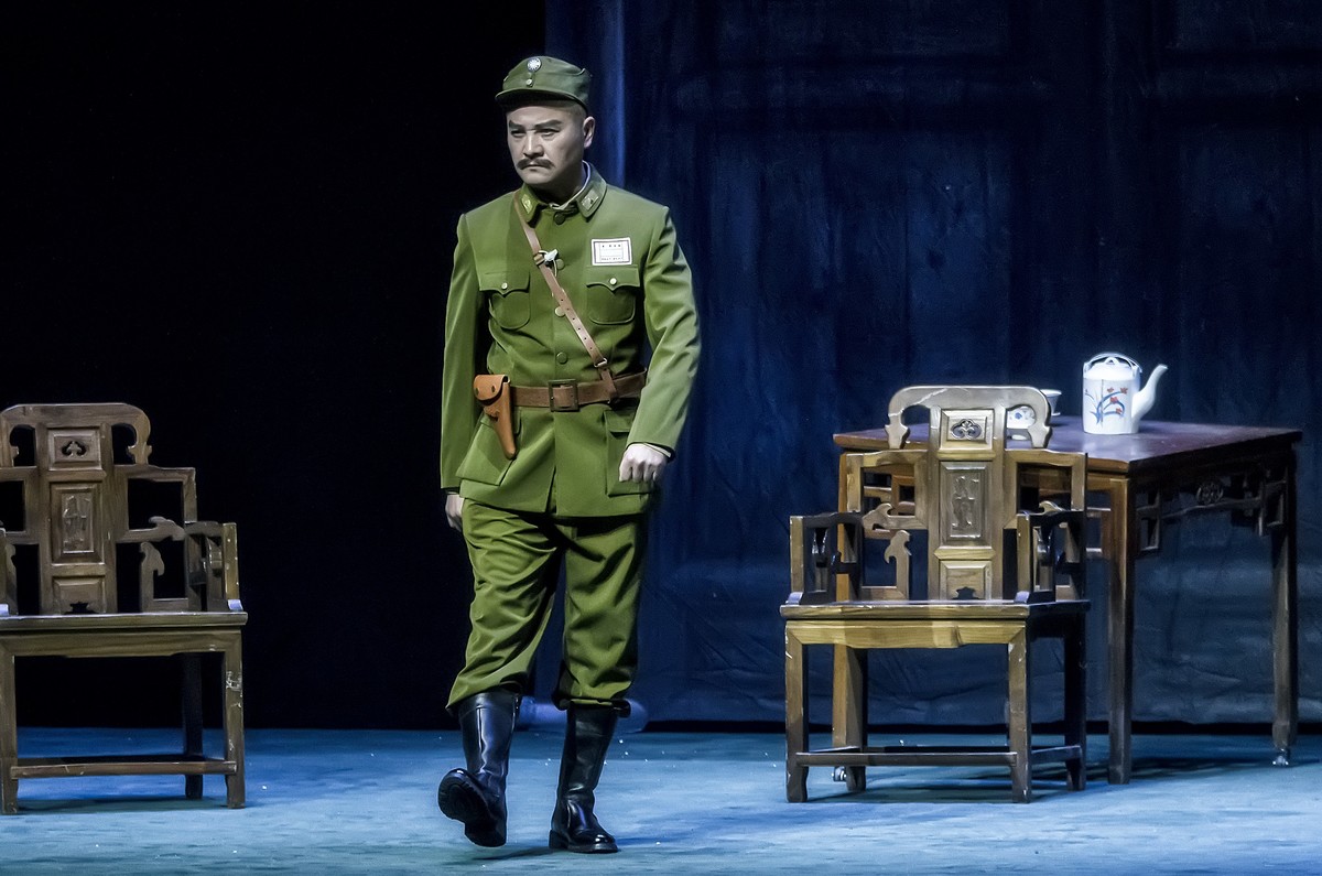 舞台摄影：现代川剧《红漫巴山》