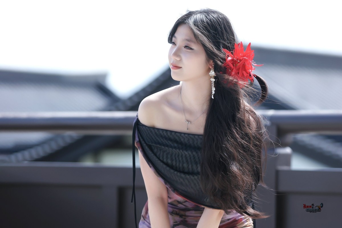 【红花少女】---宁慧