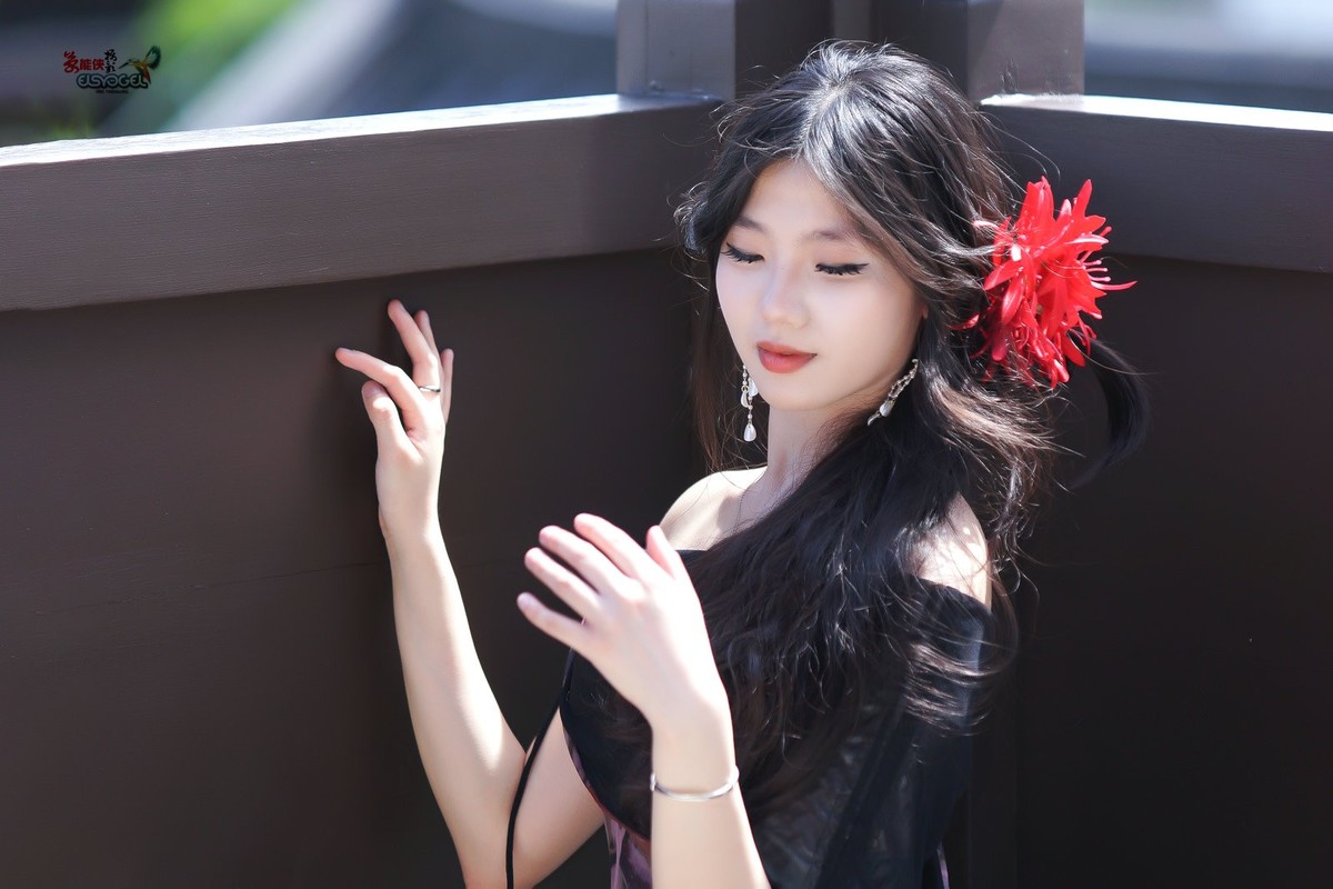 【红花少女】---宁慧