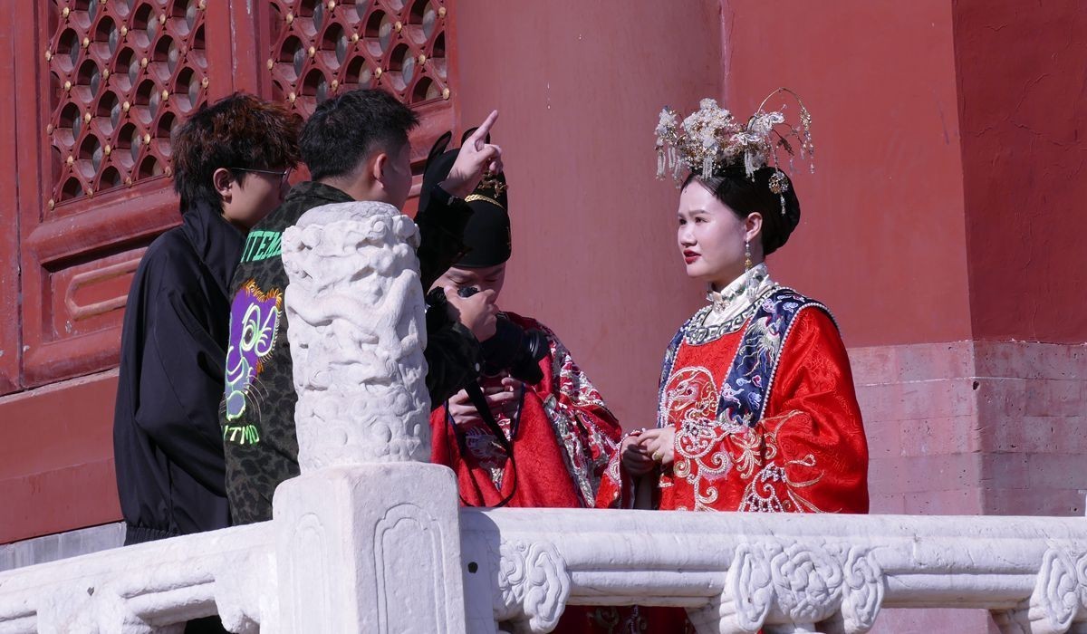 巧遇   远距离拍几张