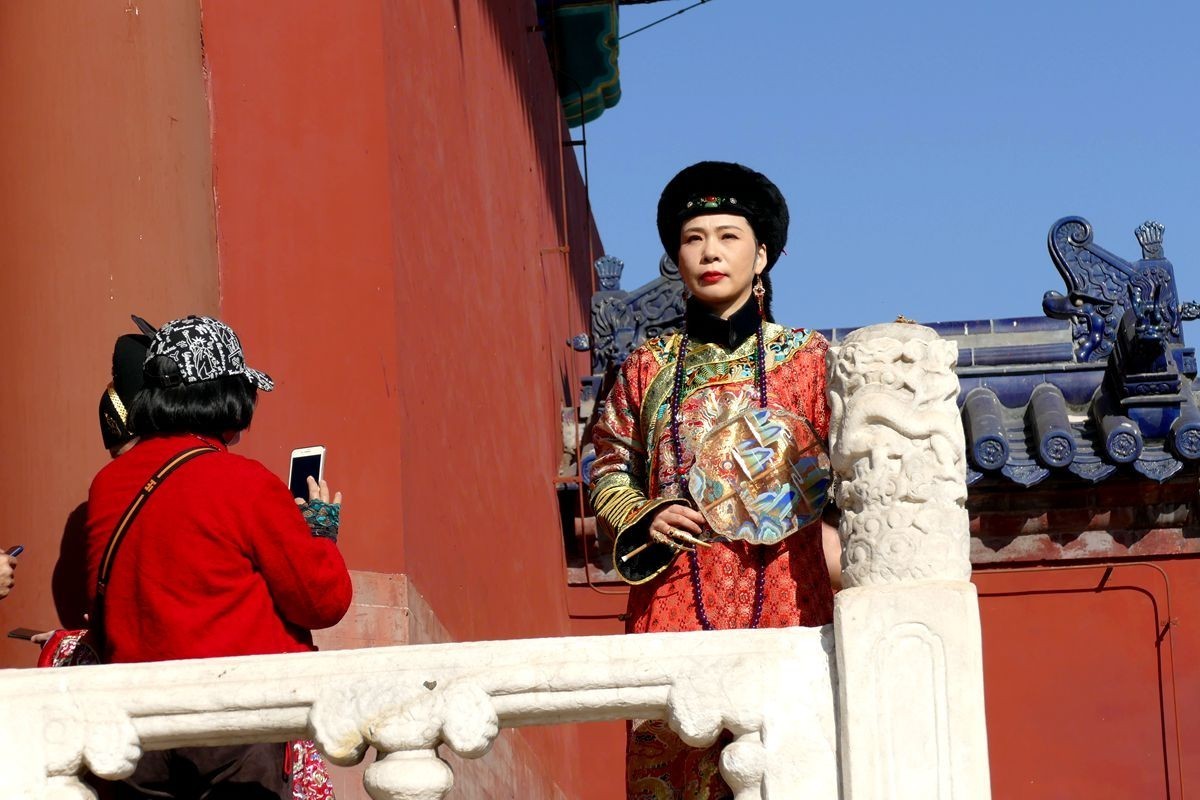 巧遇   远距离拍几张