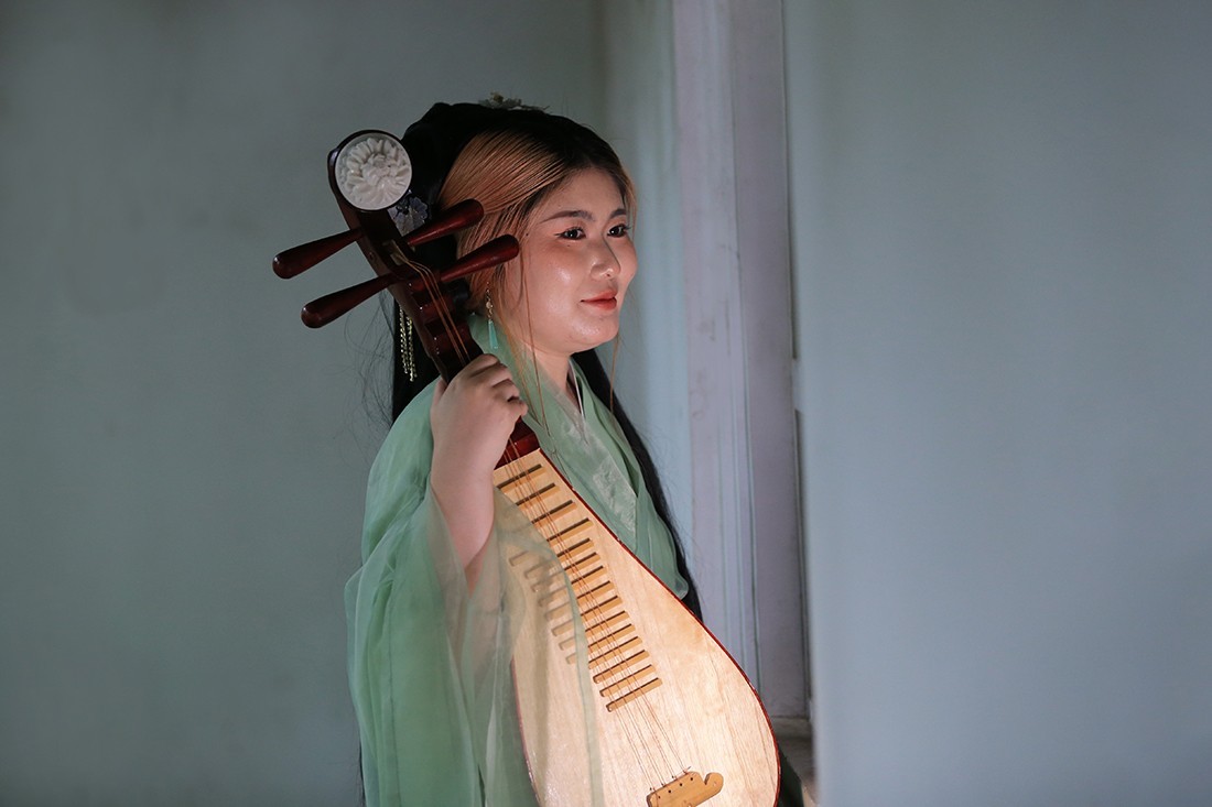 从古诗中走出的妙龄女子