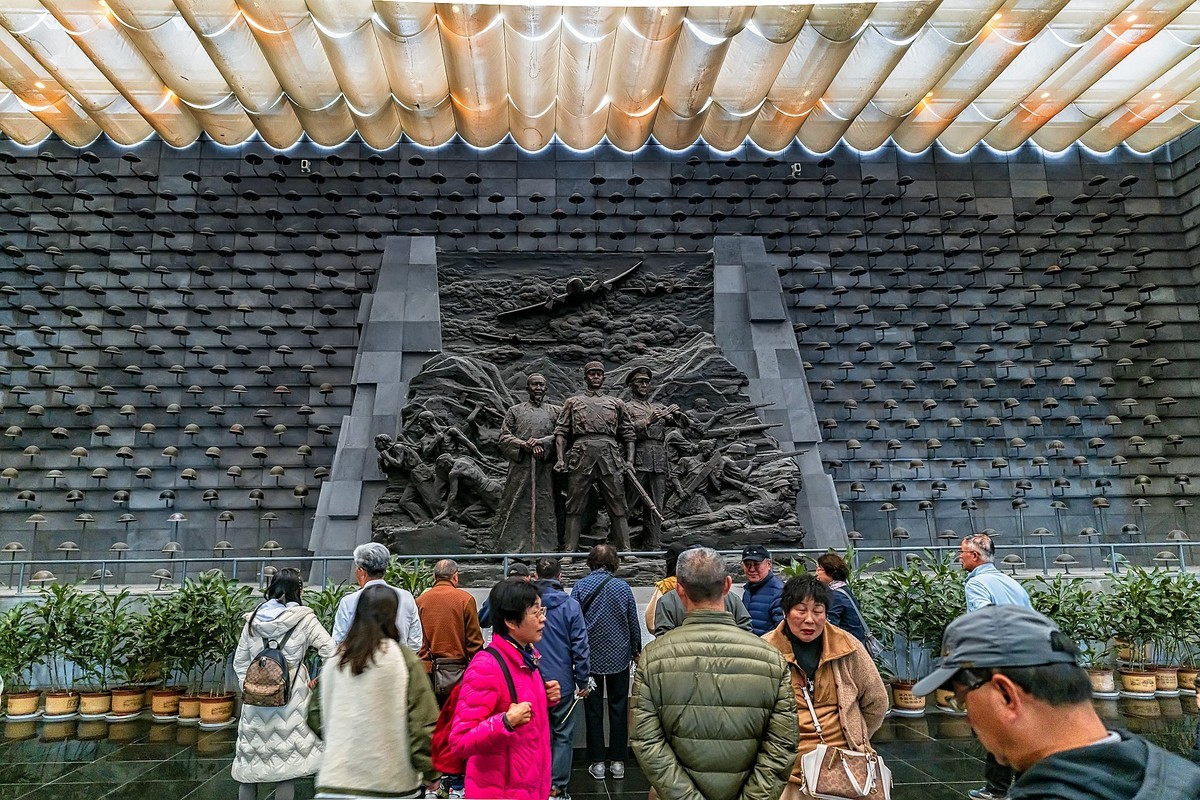 腾冲 · 国殇墓园