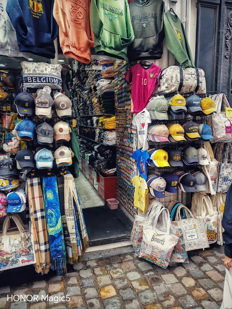 热闹帖，去欧洲溜达瞎拍一统《街拍抓拍随拍》请大家欣赏！