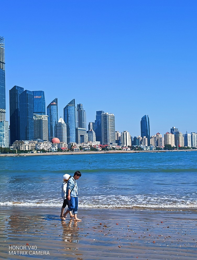 请假贴30张扫街抓拍片《风景，花草和妹子》上班族都上班了，该咱大爷出去溜达溜达了！