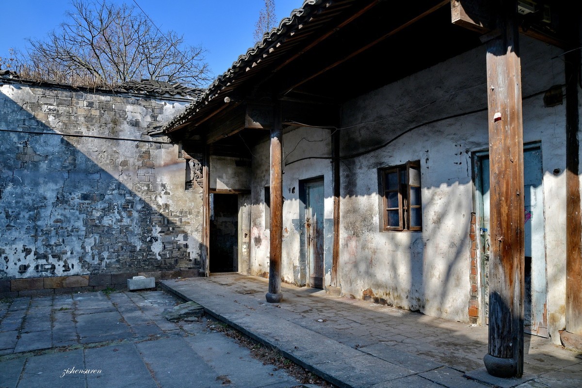 路仲古镇冯家厅