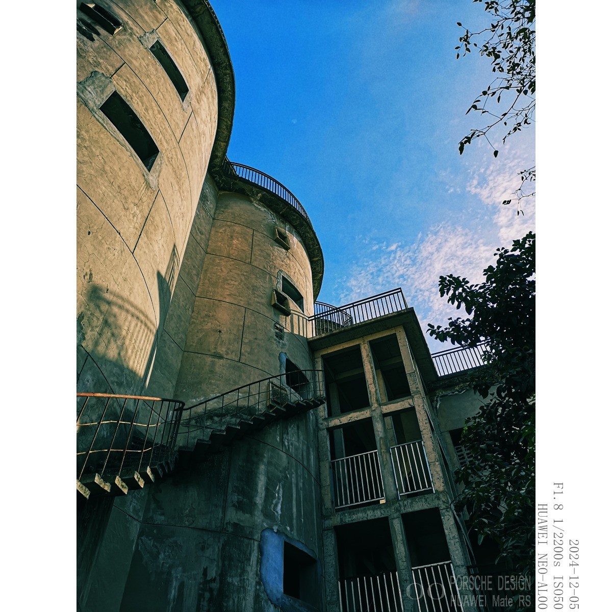 旧水泥厂改的主题公园