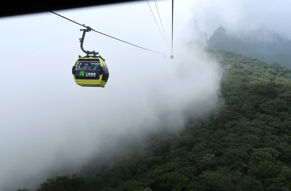 游梵净山