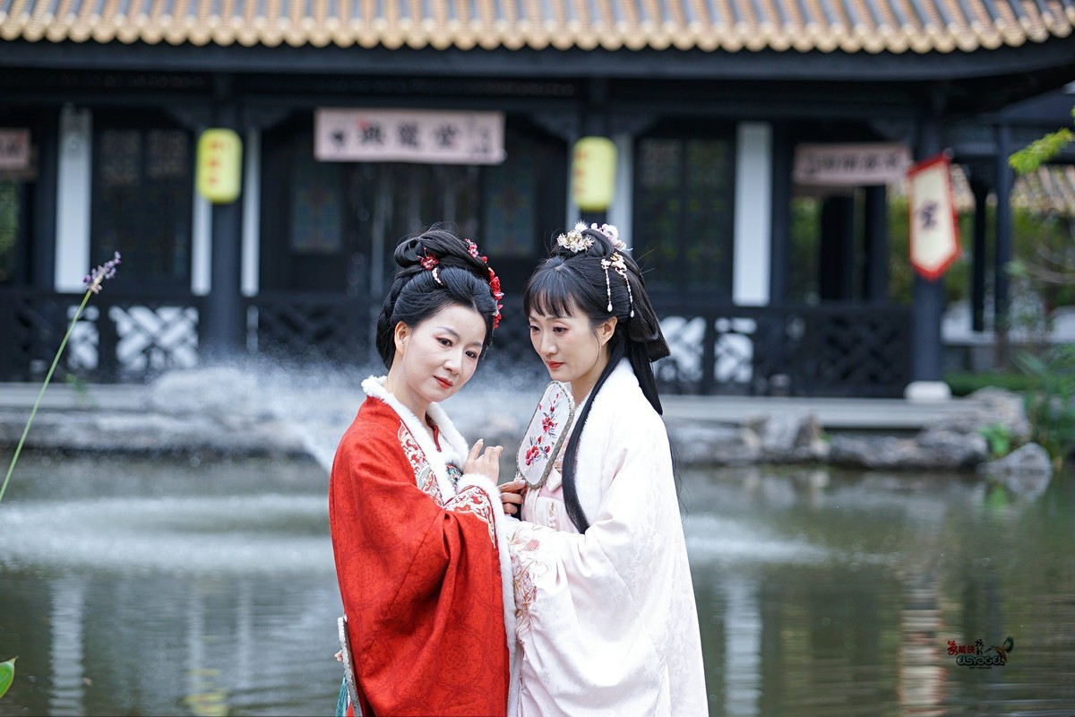 【牧原婉灵唐风姐妹花】---婉灵、小李