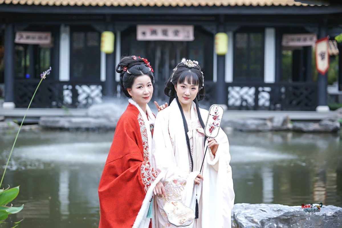 【牧原婉灵唐风姐妹花】---婉灵、小李