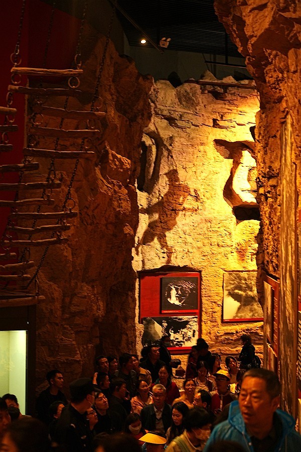 河南林县--红旗渠【2】各位老朋友新年好！！