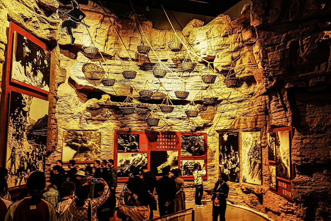 河南林县--红旗渠【2】各位老朋友新年好！！