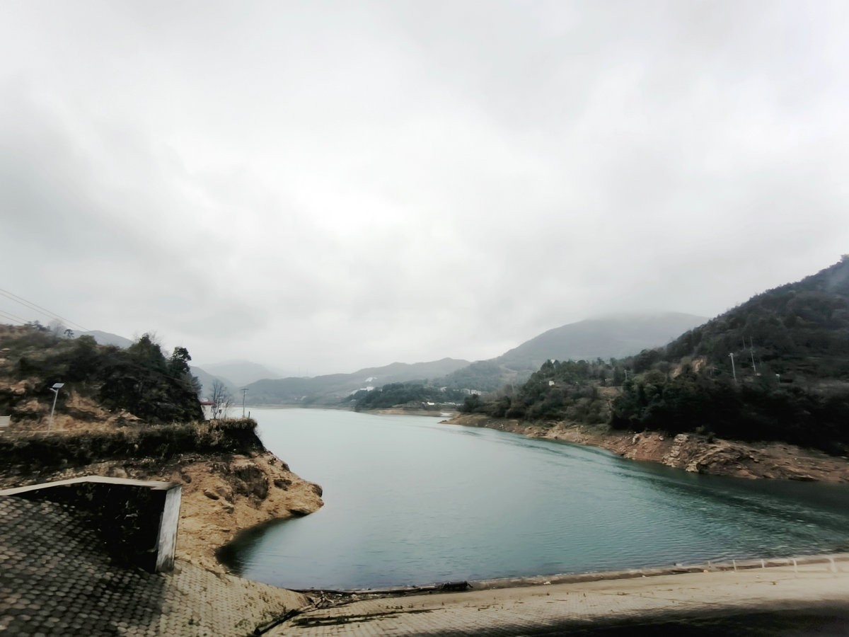 漫步星城 走街串巷（666）雪峰山水库